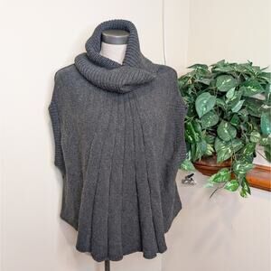 Women's Gray Knit Turtleneck Vest Sleeveless Sweater (Medium)